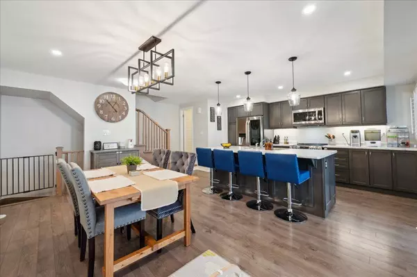 Milton, ON L9E 1P2,1222 Rose WAY #66