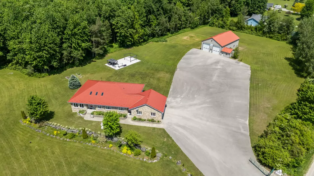 541009 Concession Ndr 14 RD N, West Grey, ON N0G 1L0