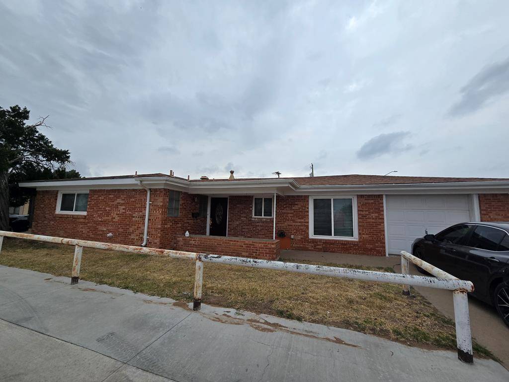 2405 Nabors LN, Odessa, TX 79761