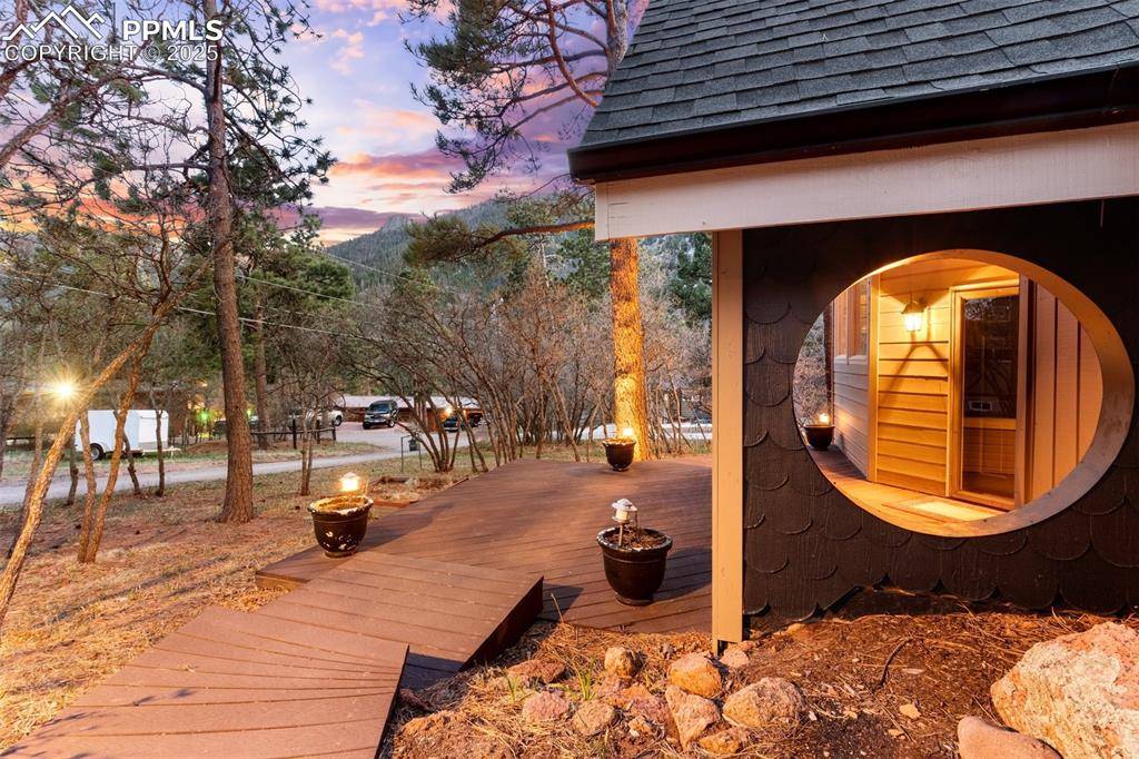 Cascade, CO 80809,7830 Bluff RD