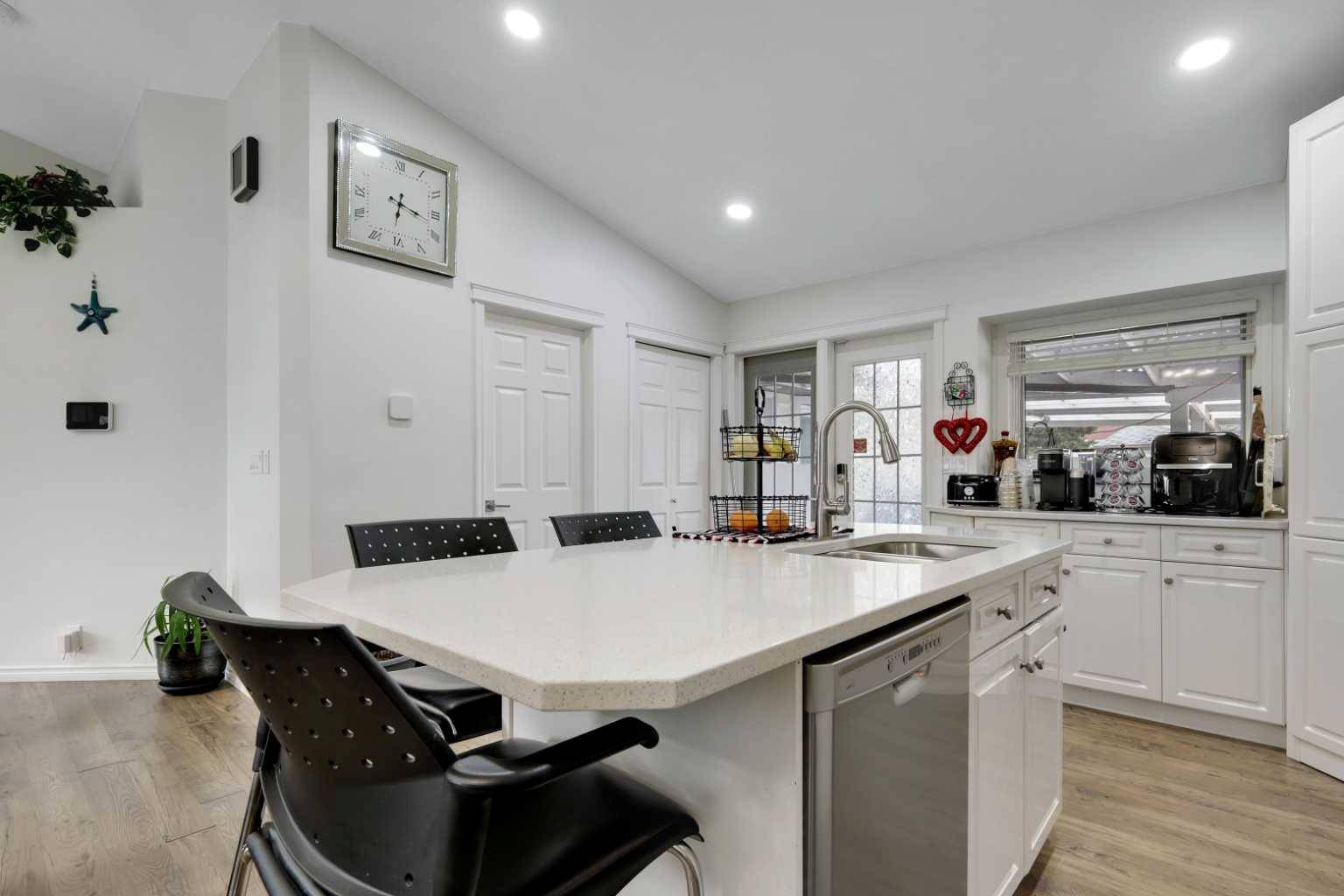 Calgary, AB T2A 2A6,4716 Fordham CRES Southeast