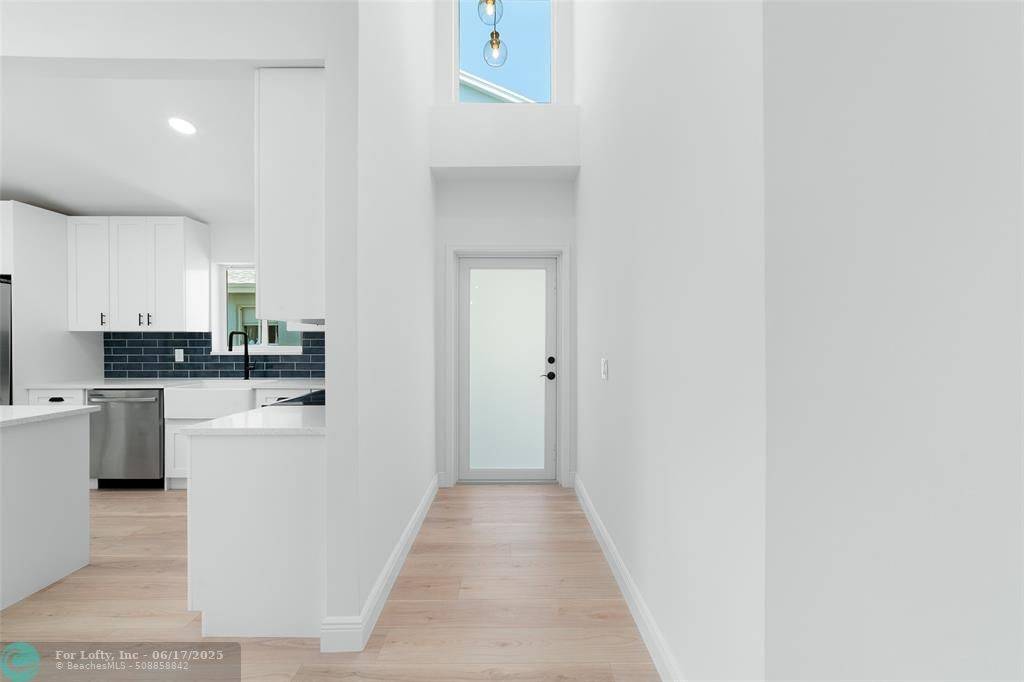 Boca Raton, FL 33433,6069 Old Court Rd #108