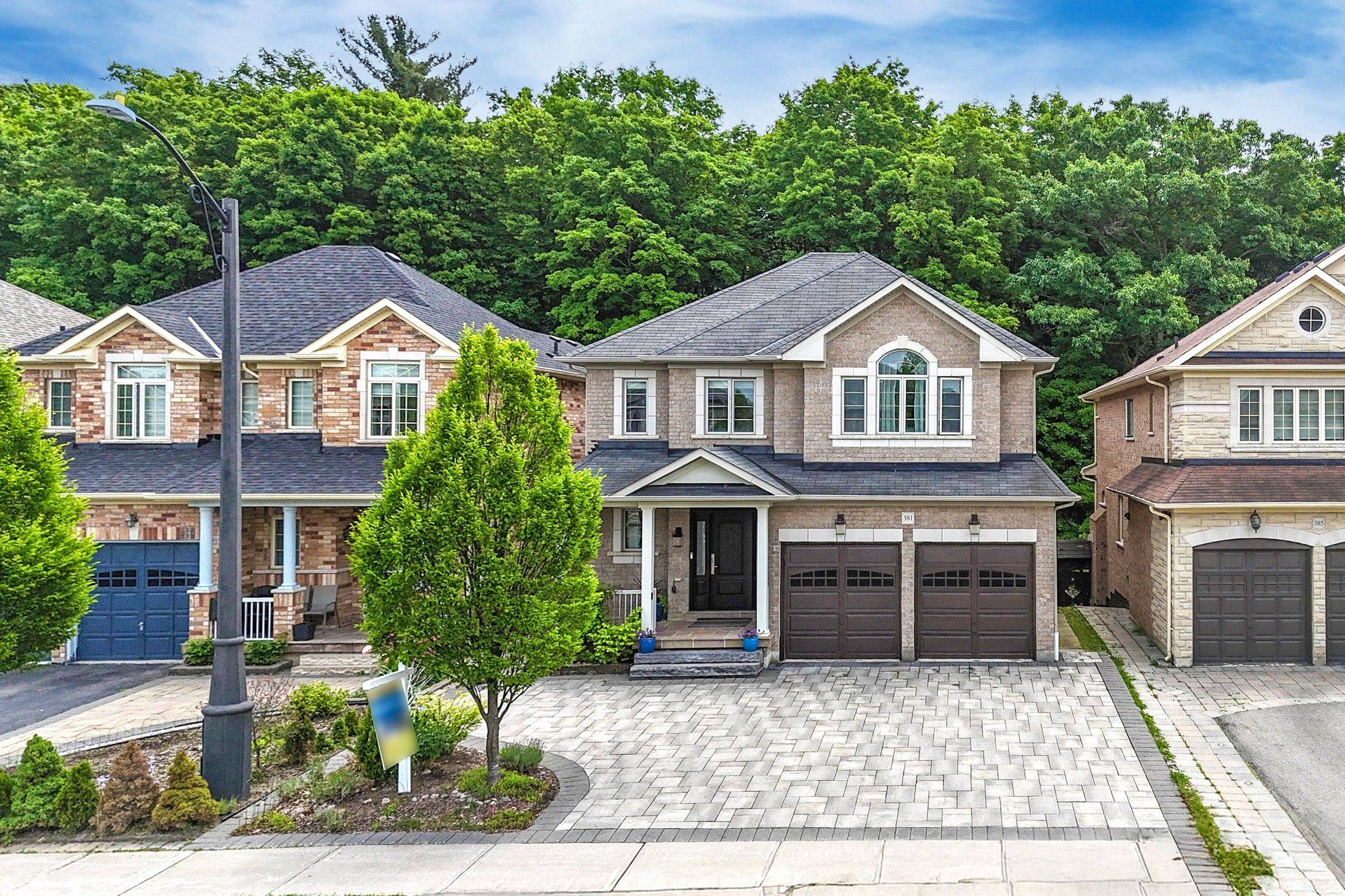 Vaughan, ON L4H 0X5,381 Maria Antonia RD