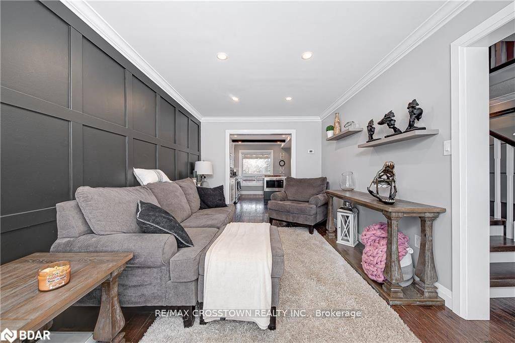 Barrie, ON L4N 7G4,92 Golden Meadow RD