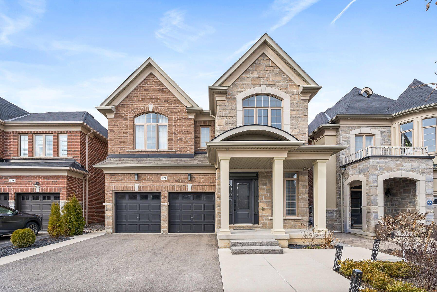 Halton Hills, ON L7G 0L3,121 Upper Canada CT