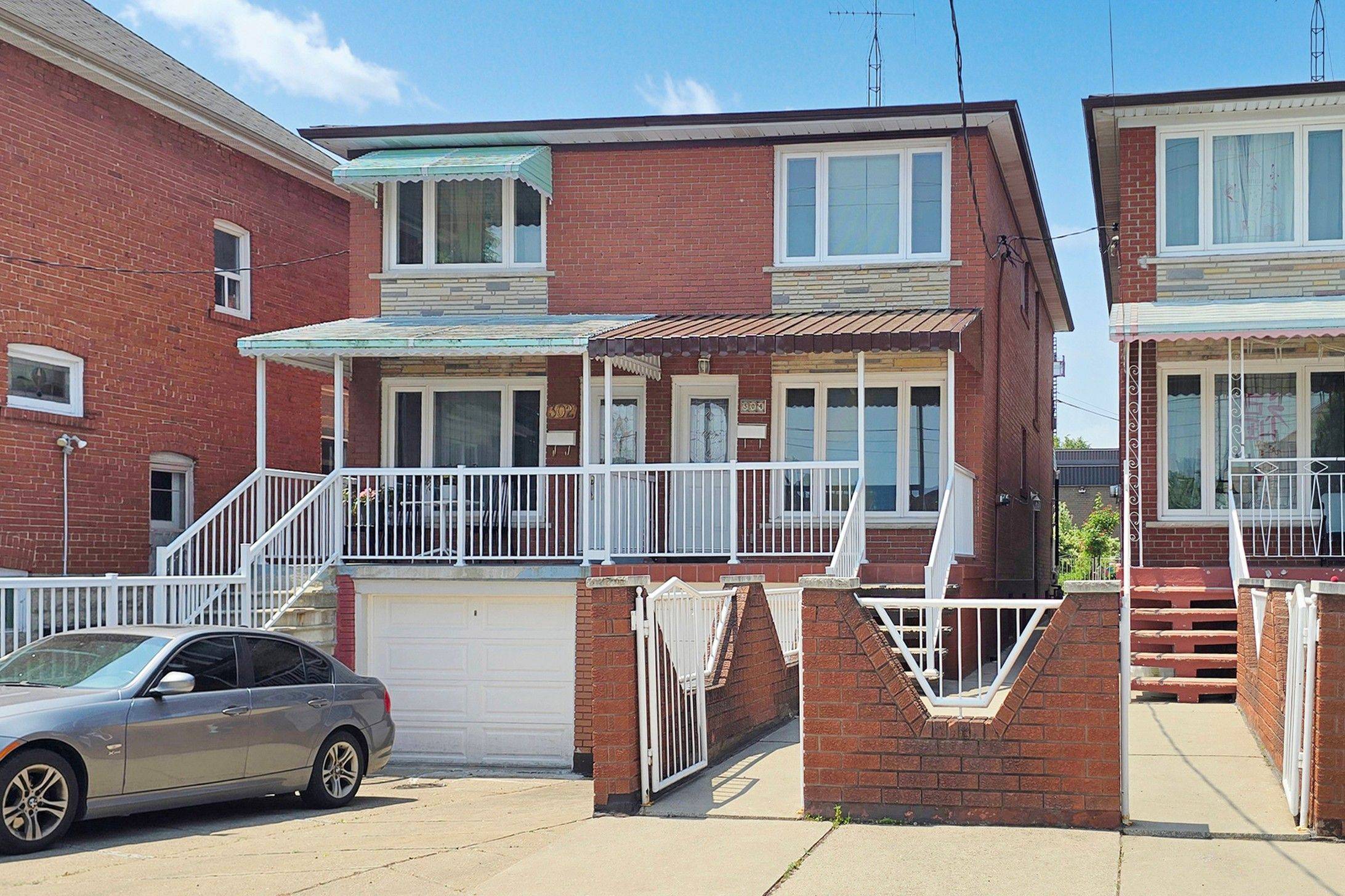 Toronto W02, ON M6H 2P6,304 Concord AVE