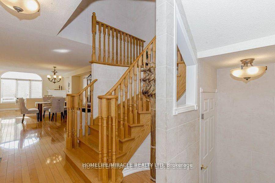 Brampton, ON L7A 2B7,38 Heartleaf CRES