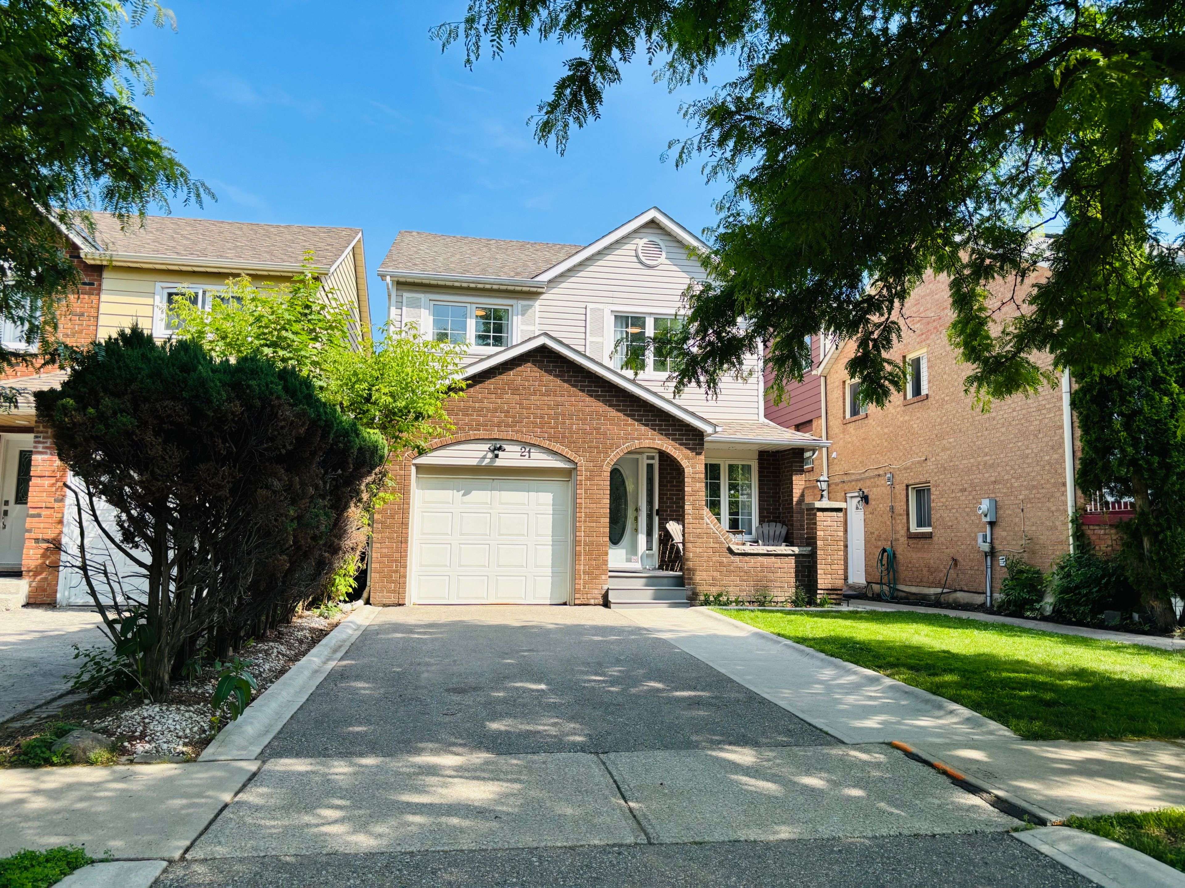 Brampton, ON L6X 2S7,21 Slater CIR