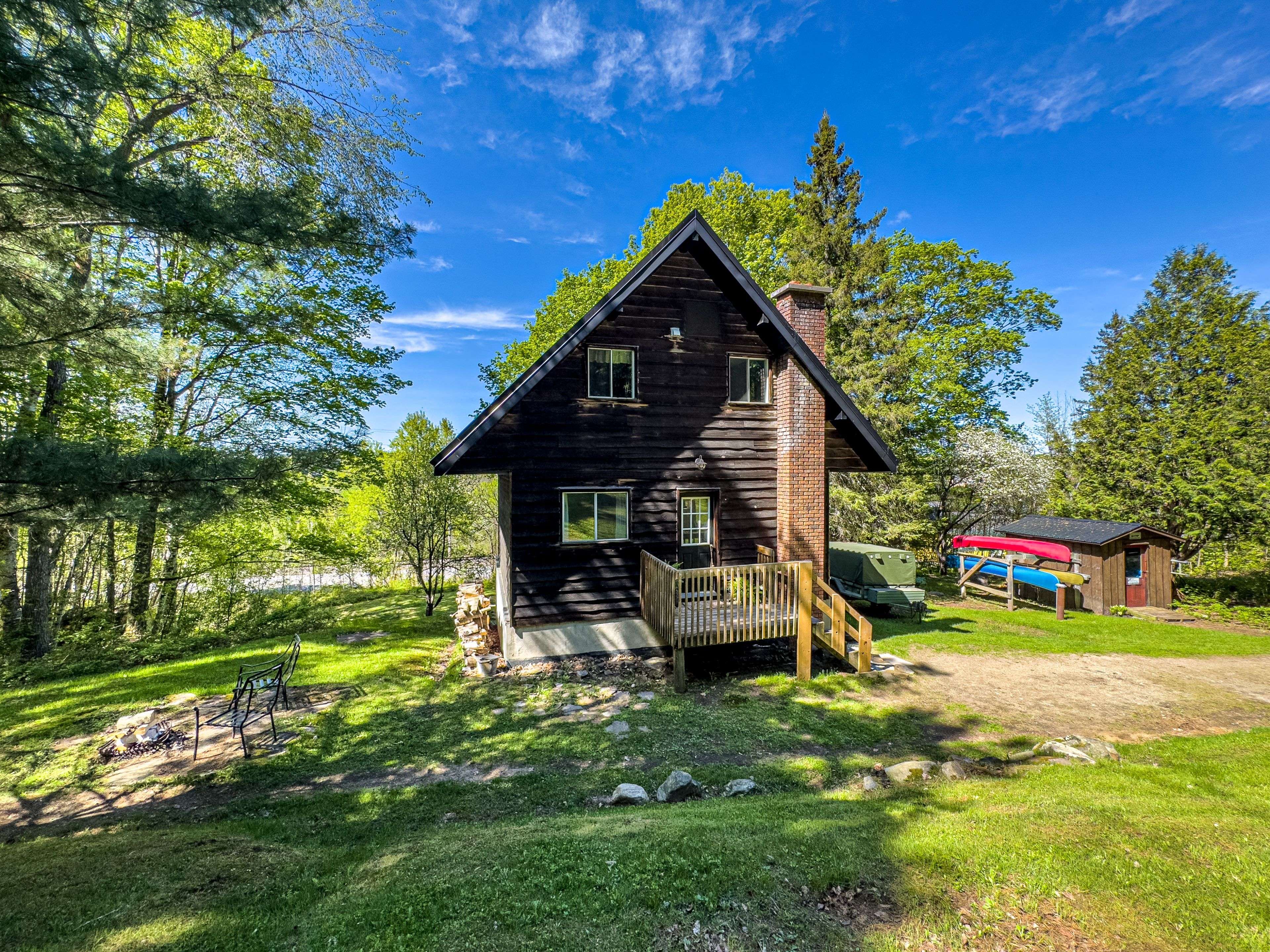 Huntsville, ON P1H 1Y4,527 Aspdin RD