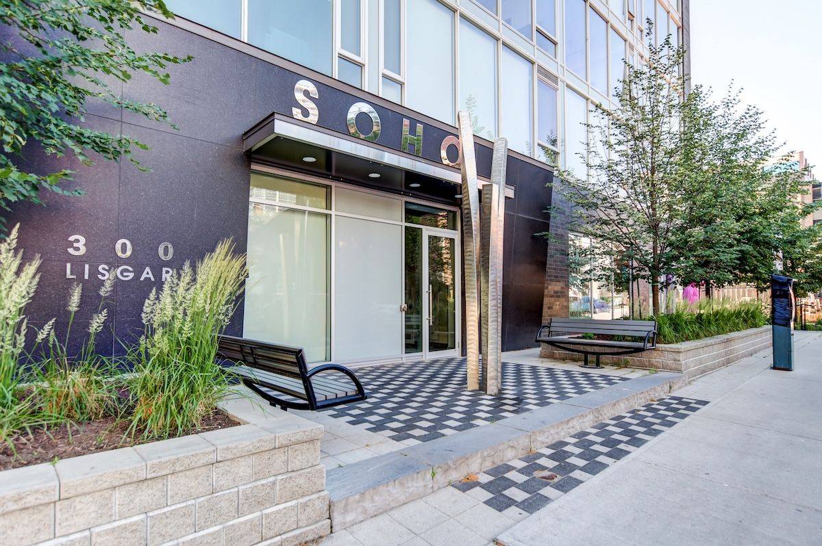 Ottawa Centre, ON K2P 0E2,300 Lisgar ST #504