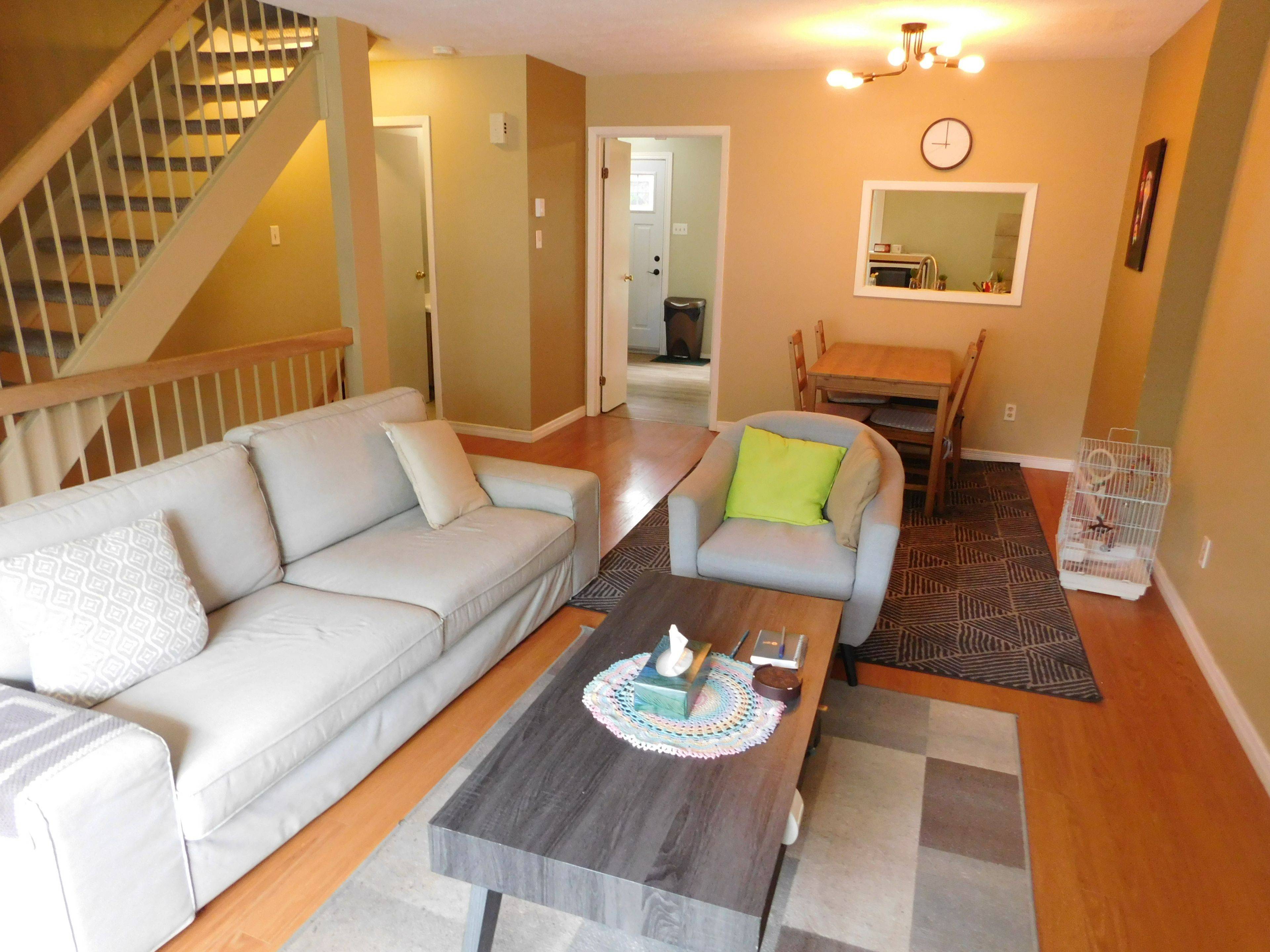 London East, ON N5Y 2J6,253 Taylor ST #22