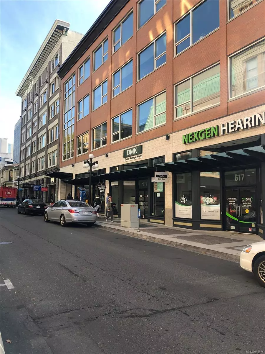 Victoria, BC V8W 1G1,623 Fort St #200