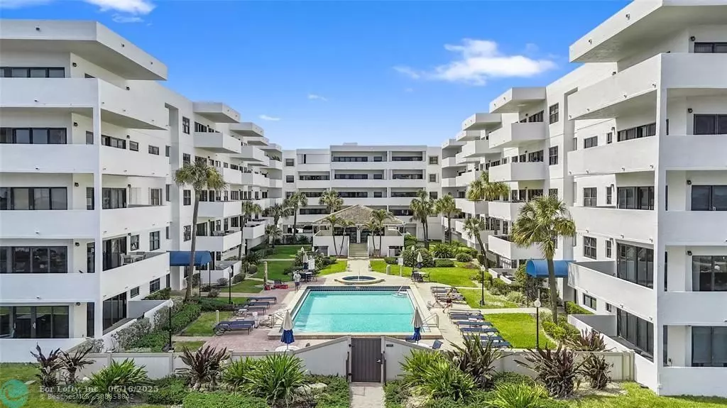 Deerfield Beach, FL 33441,330 SE 20 Ave #205