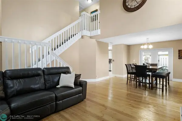 Davie, FL 33324,10921 SW 11th Ct