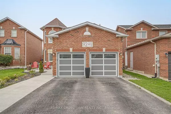 92 Golden Meadow RD, Barrie, ON L4N 7G4