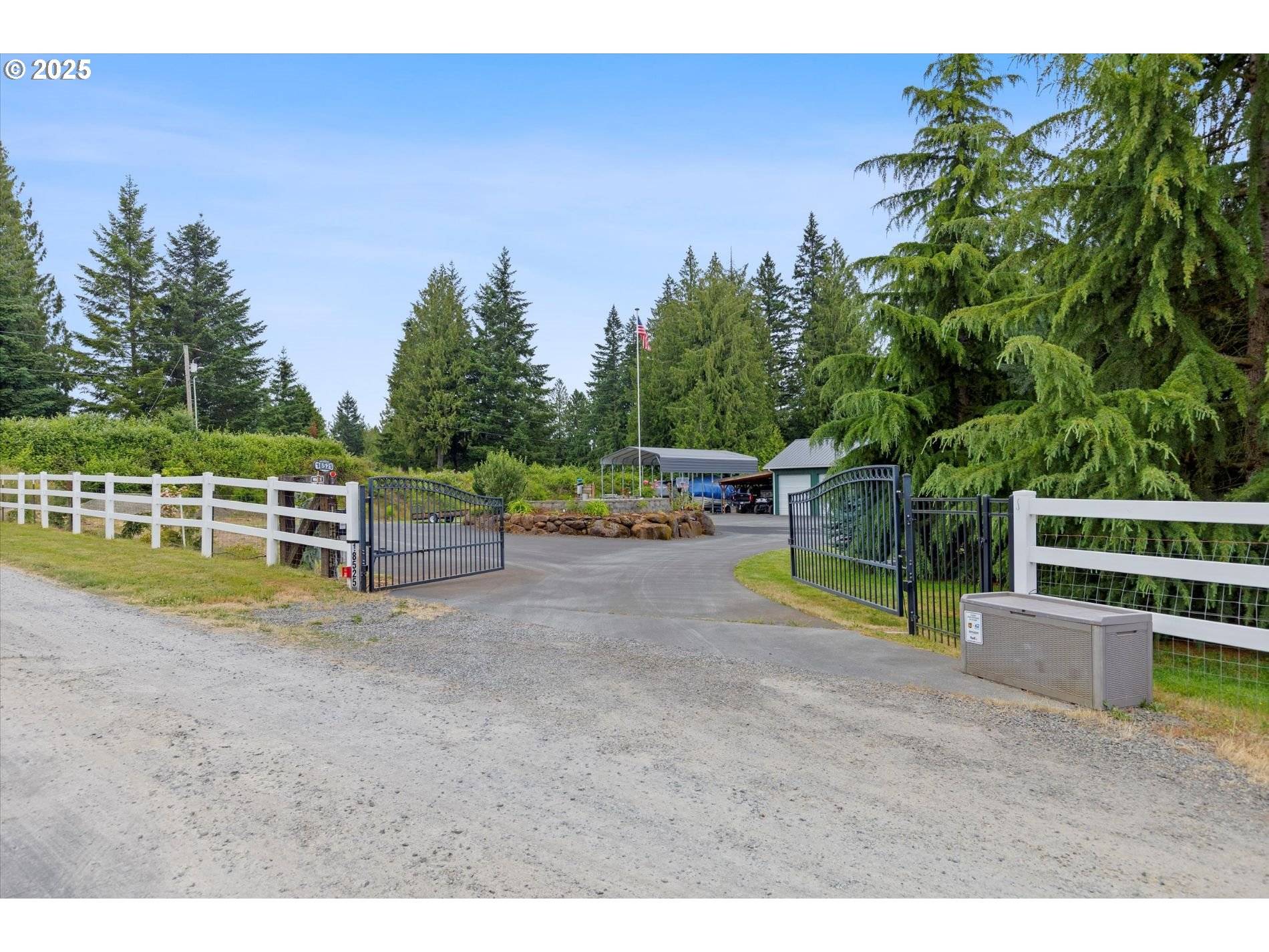 Mulino, OR 97042,18525 S SOMEWHERE LN