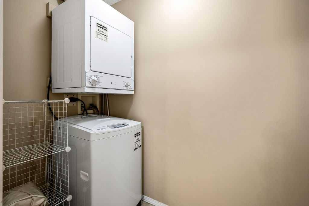Calgary, AB T2Z 0B5,10 Prestwick Bay #2308