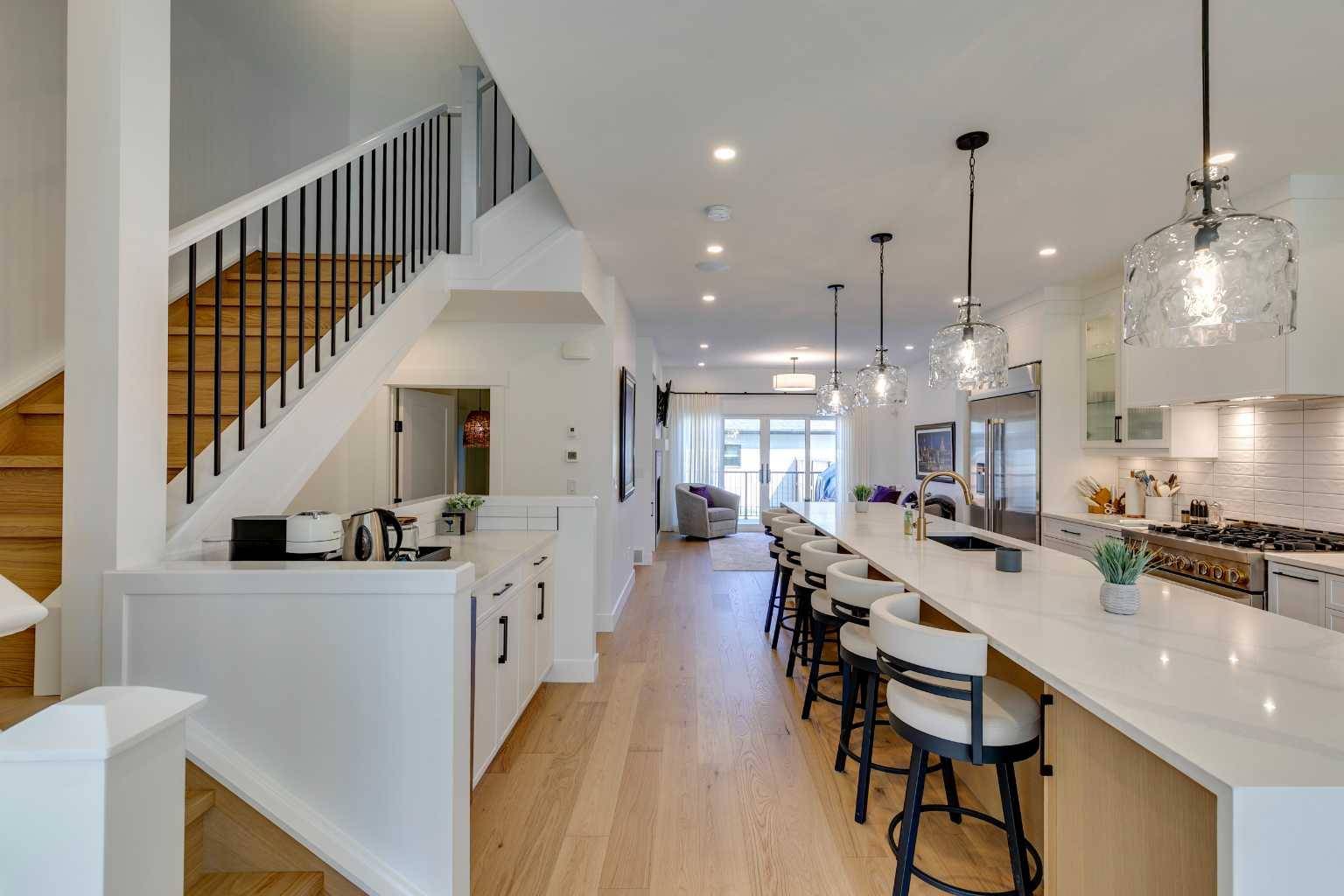 Calgary, AB T2T 1H7,2116 27 AVE Southwest