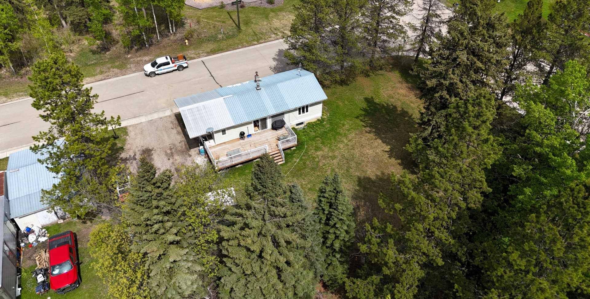 Peers, AB T0E 1W0,5103 51 Ave