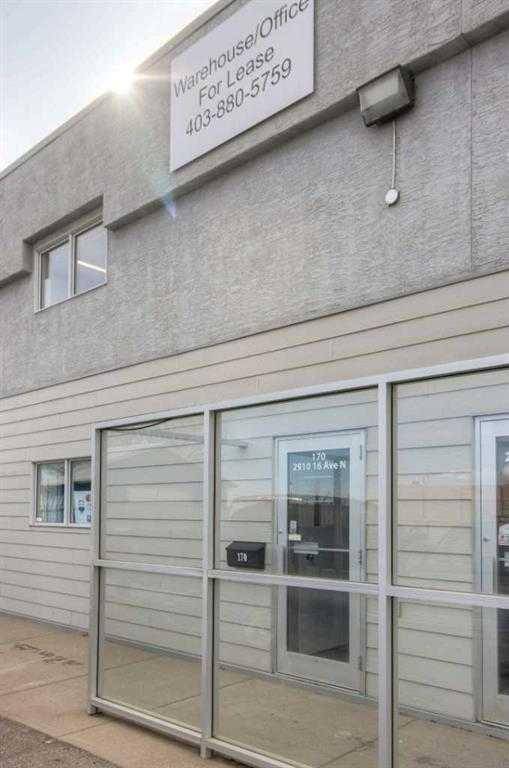 Lethbridge, AB T1H 5E9,2910 16 AVE North #170