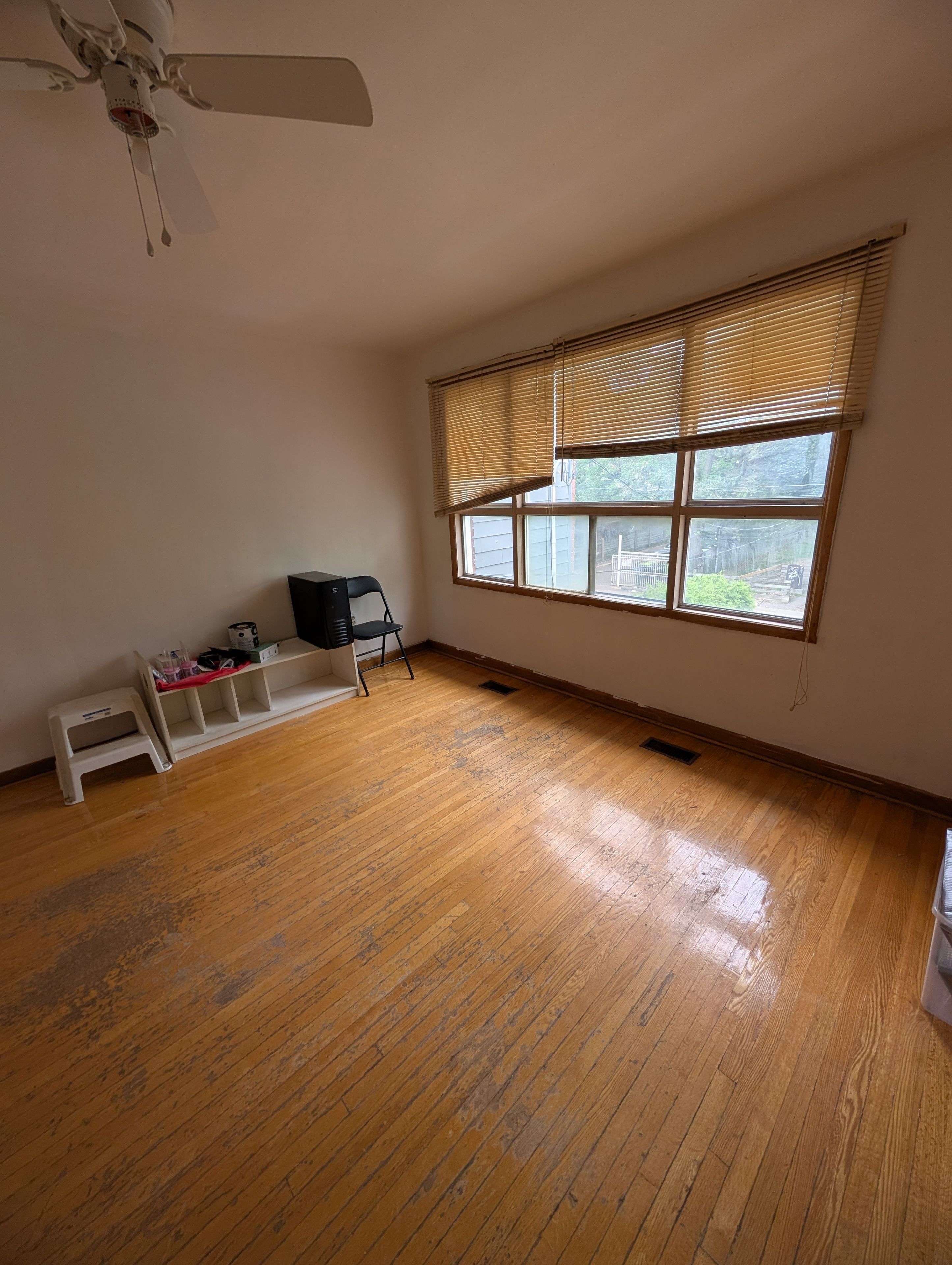 Toronto C01, ON M5S 2P2,87 Lippincott ST