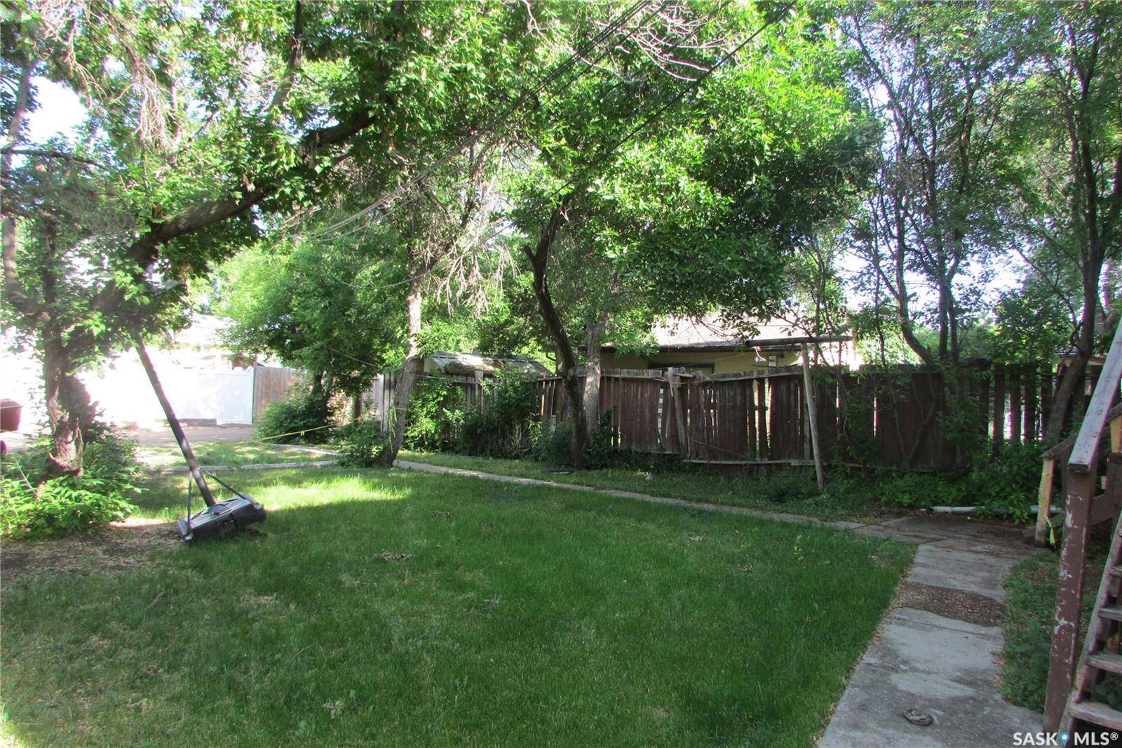 Regina, SK S4T 5J9,1216 Aberdeen STREET