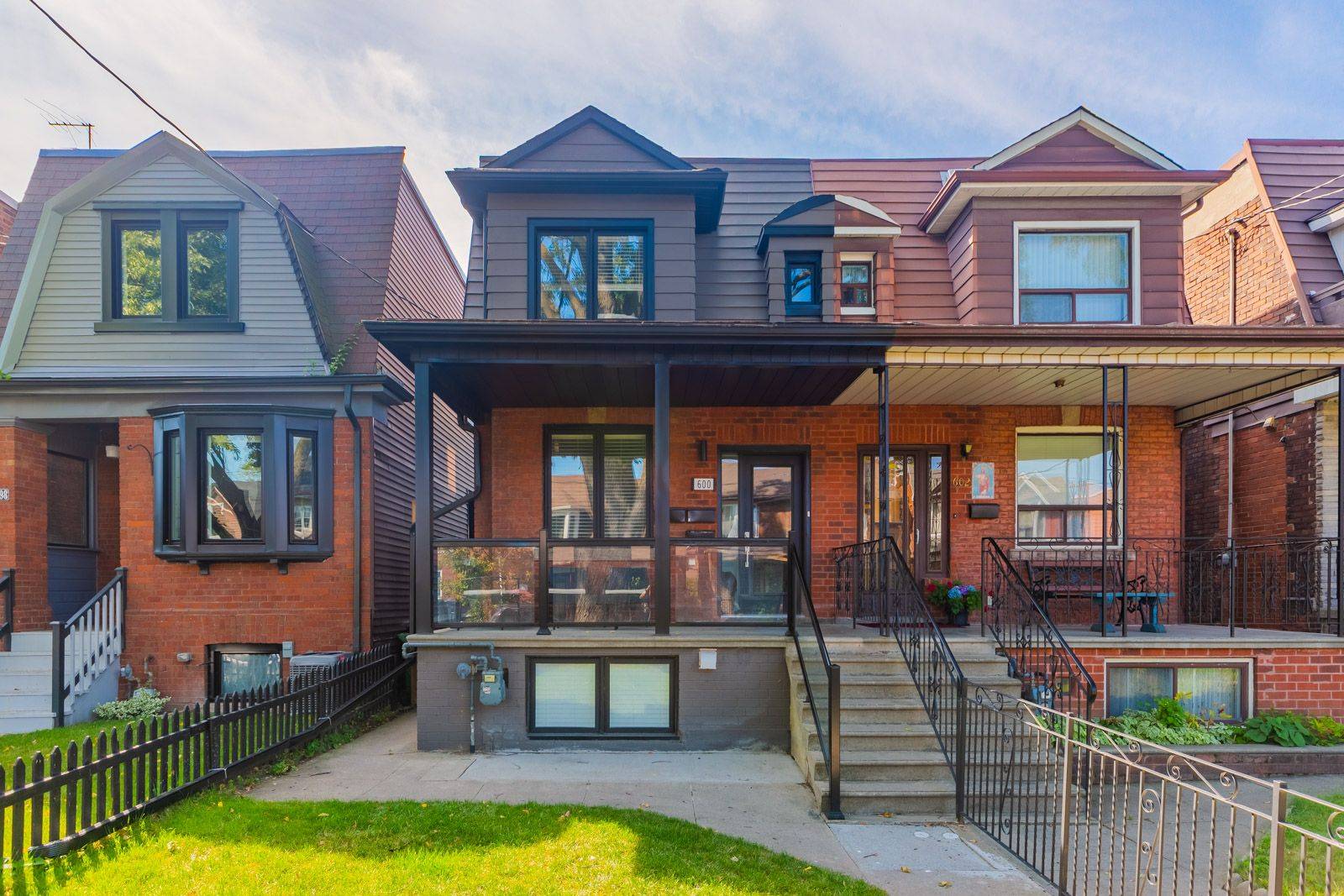 600 St. Clarens AVE #3, Toronto W02, ON M6H 3W9