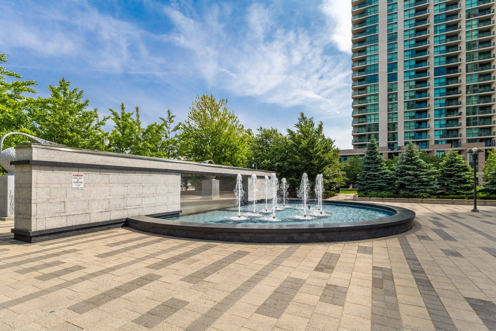 Toronto W08, ON M9C 0A4,215 Sherway Gardens RD #2608