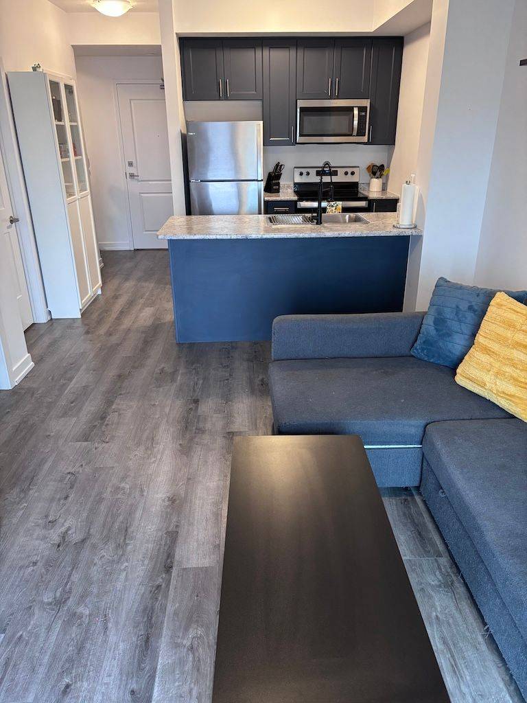 Lincoln, ON L3J 2J3,5055 Greenlane RD #416