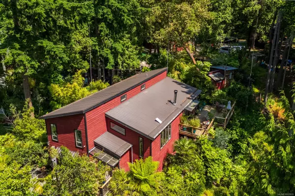 2470 North End Rd, Salt Spring, BC V8K 1A9