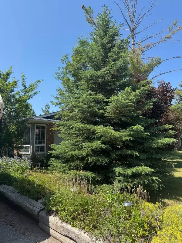 Calgary, AB t2w4h2,431 Queen Charlotte DR SE