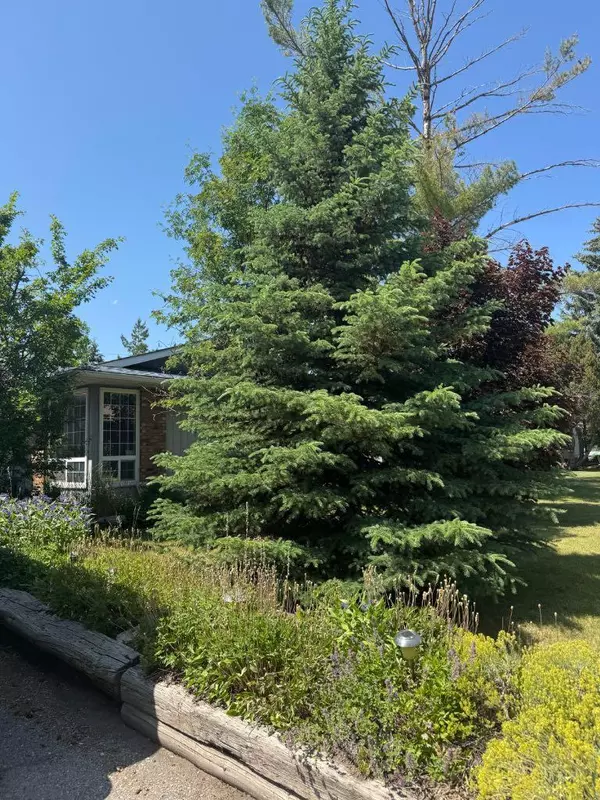 Calgary, AB t2w4h2,431 Queen Charlotte DR SE