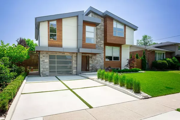 Oakville, ON L6K 2B1,230 Elmwood RD
