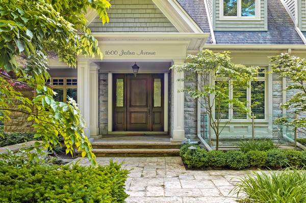 1600 Jalna AVE, Mississauga, ON L5J 1S7