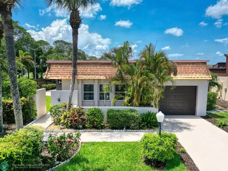 6793 Dupere Ln, Lake Worth, FL 33467