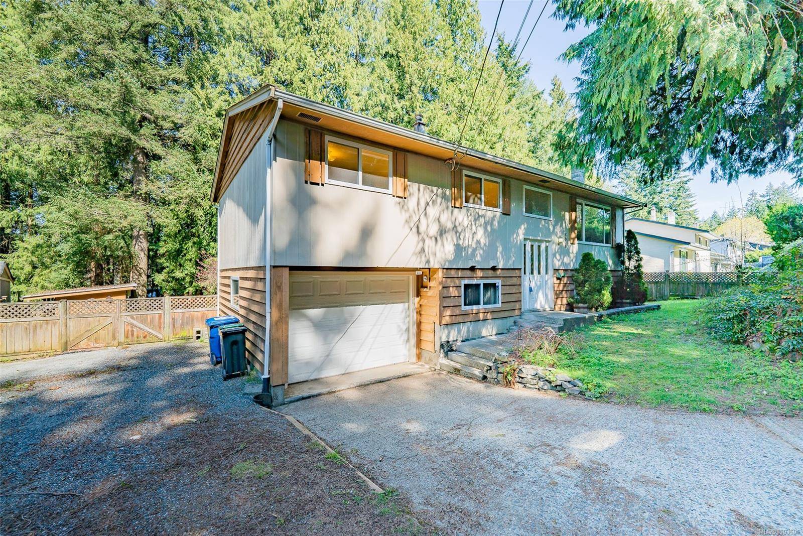 2702 Beaver Creek Cres, Nanaimo, BC V9T 3K4