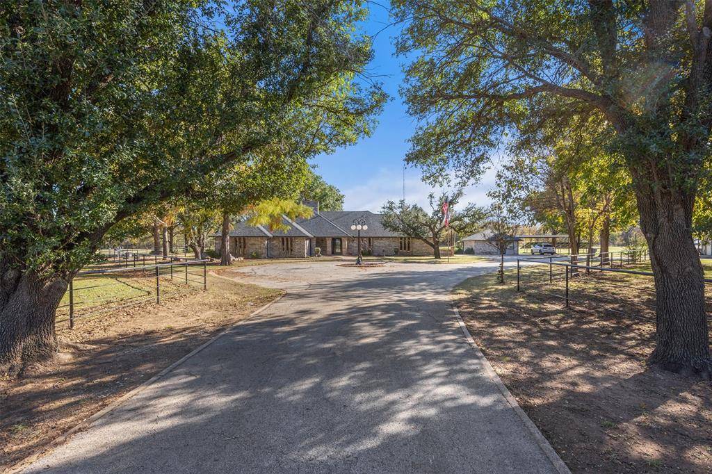 2100 Highway 380 E,  Graham,  TX 76450