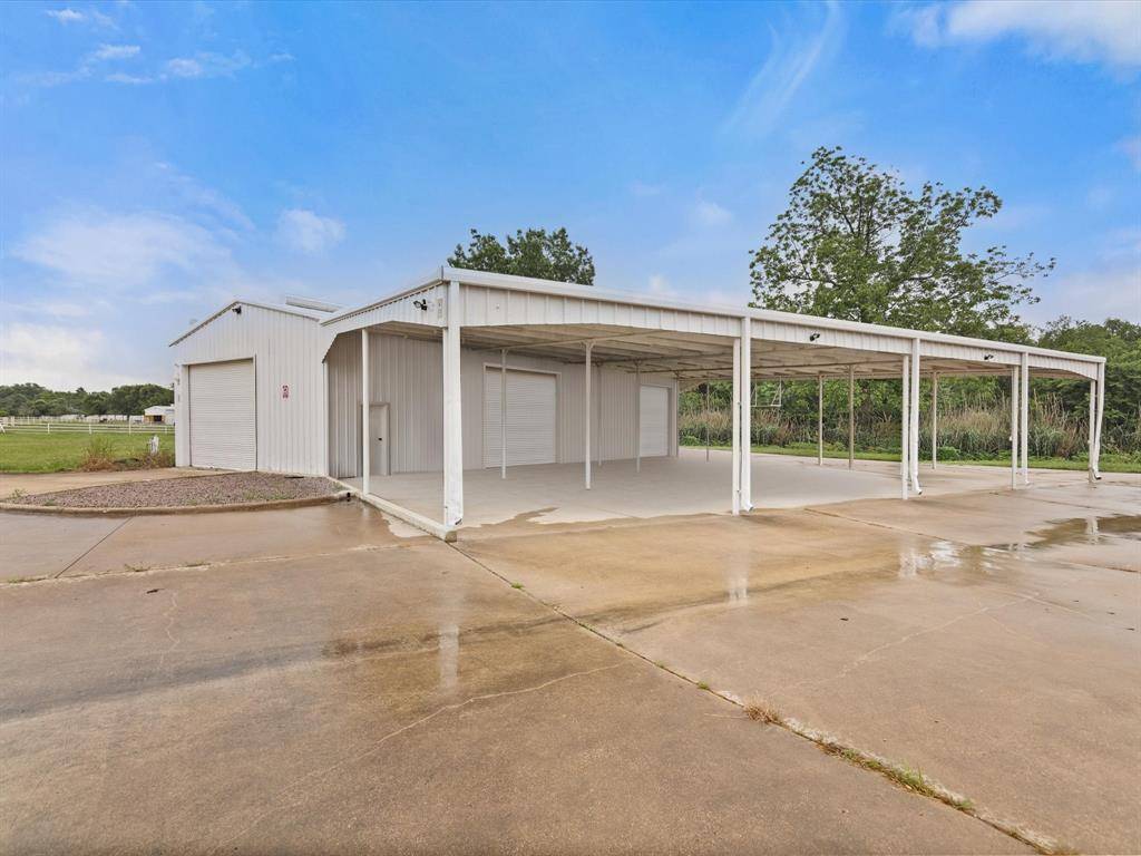 Italy, TX 76651,320 Dale Evans Drive