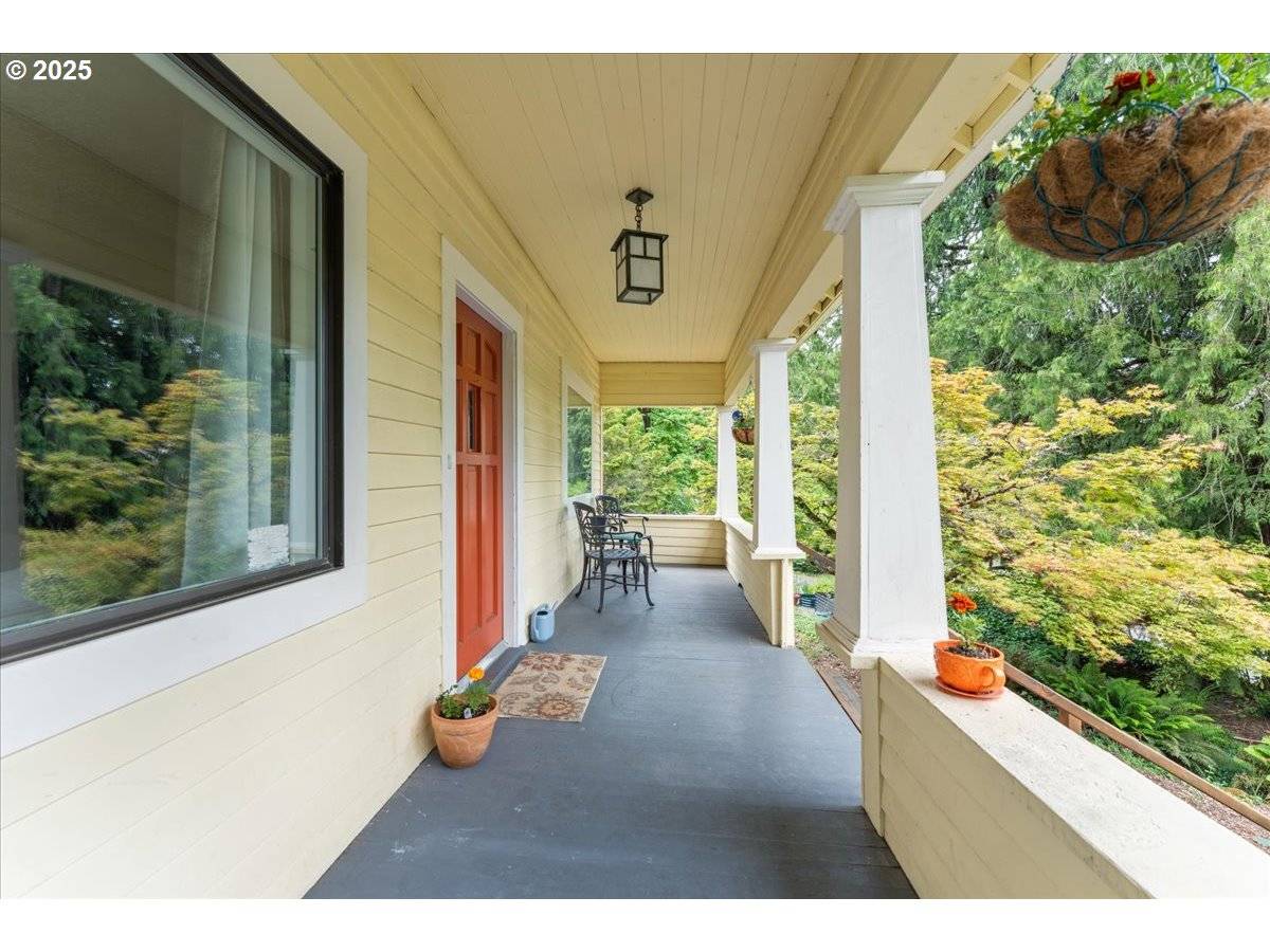 Portland, OR 97219,5850 SW VERMONT ST