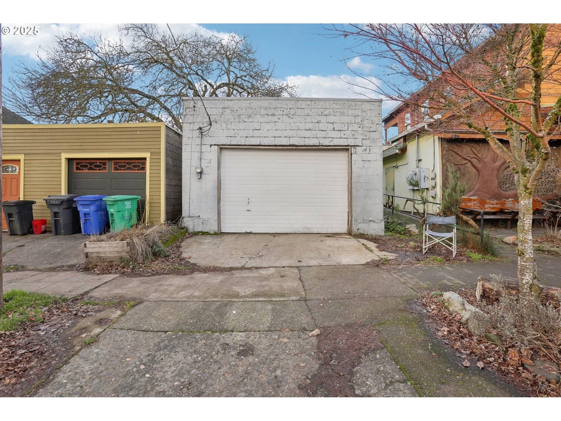 2021 SE TIBBETTS ST, Portland, OR 97202