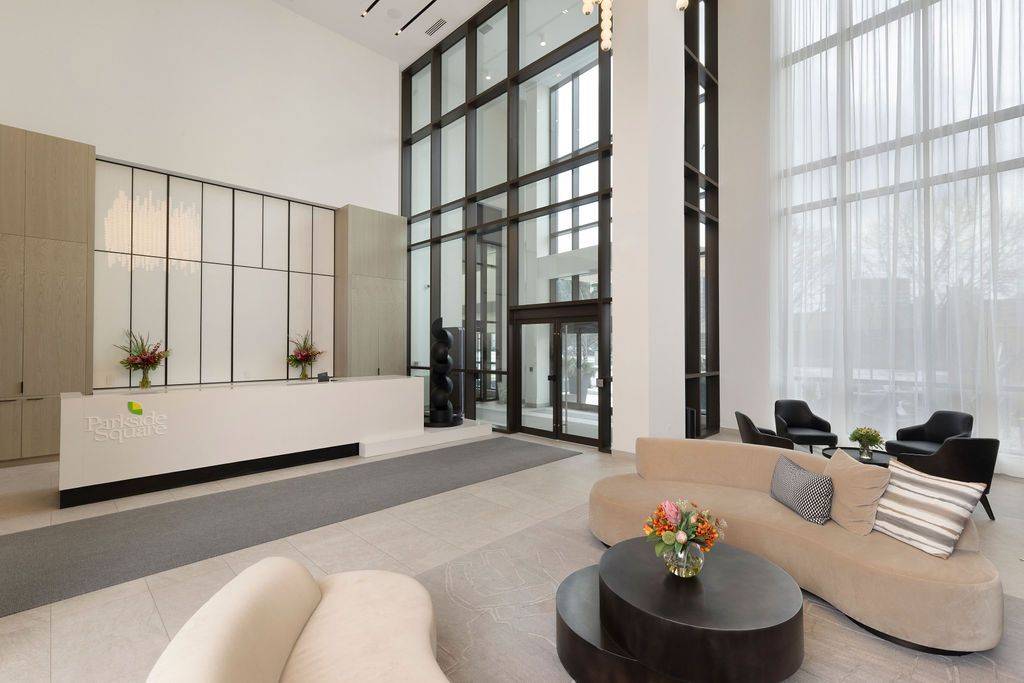Toronto C15, ON M2J 0H8,325 Yorkland BLVD #3003