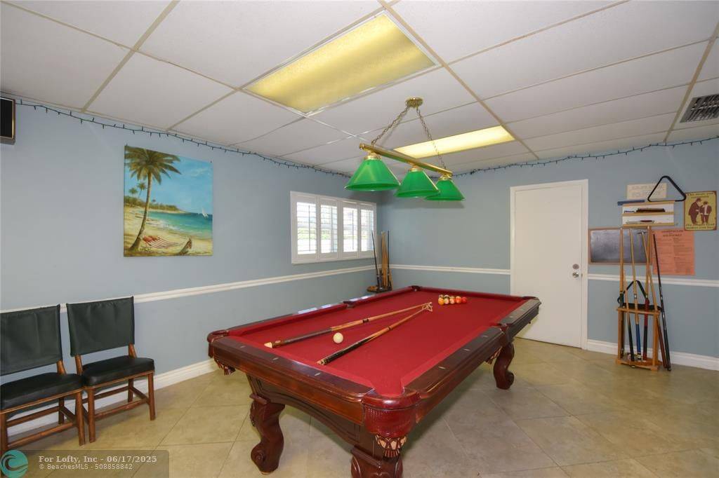 Deerfield Beach, FL 33441,804 SE 7 St  #404