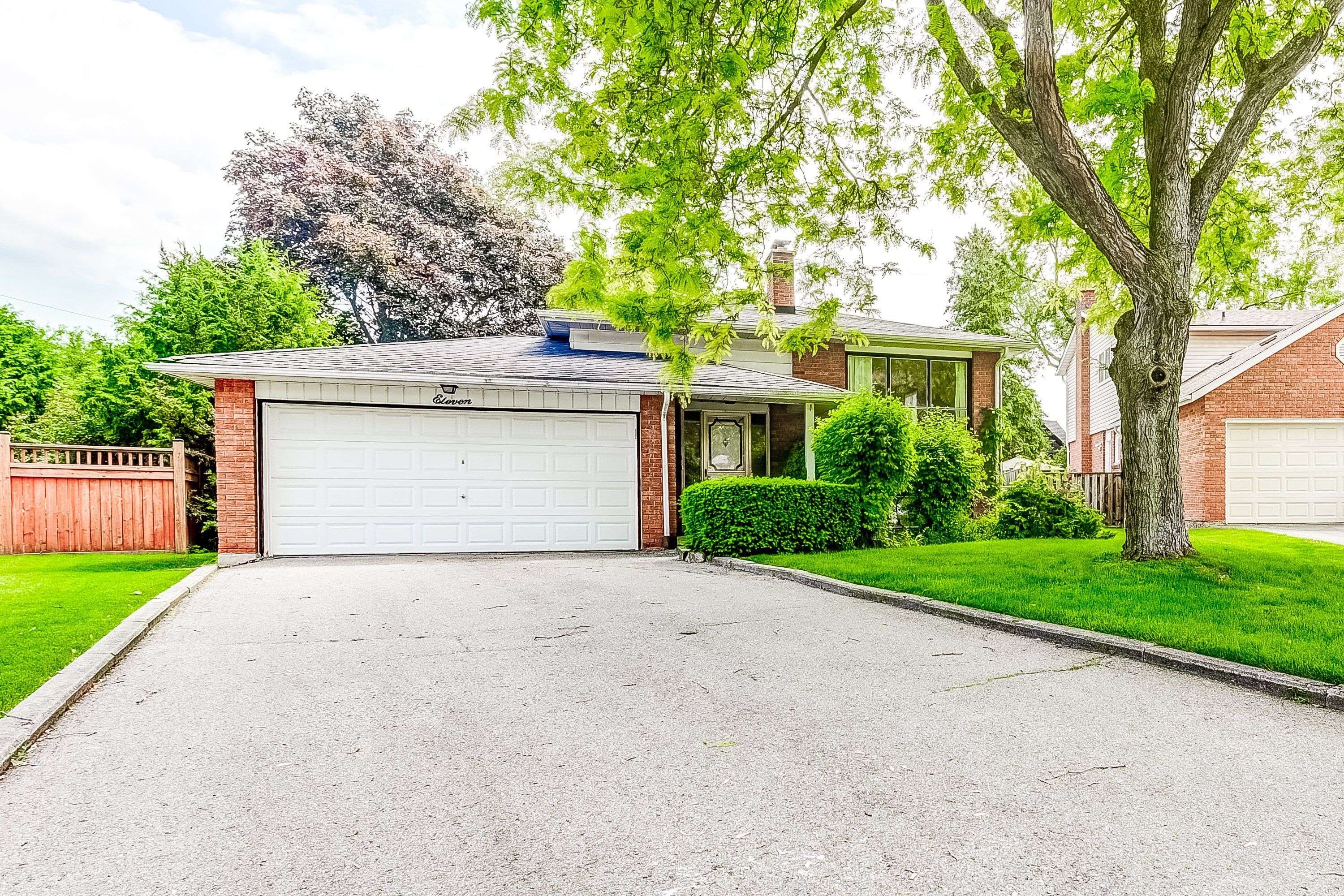 Markham, ON L3R 1X3,11 Shadbolt CT