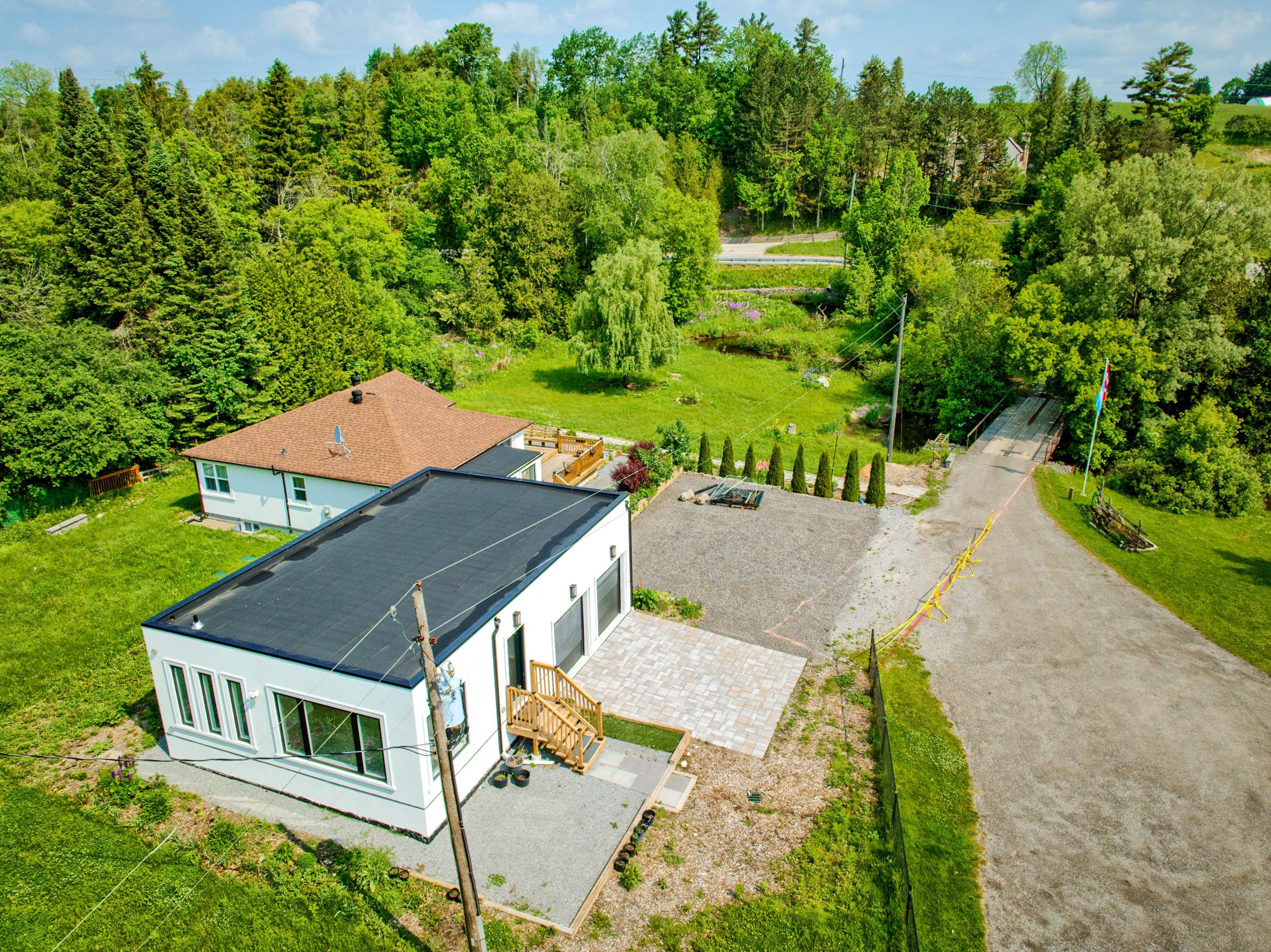 East Gwillimbury, ON L0G 1R0,2821 Mount Albert RD