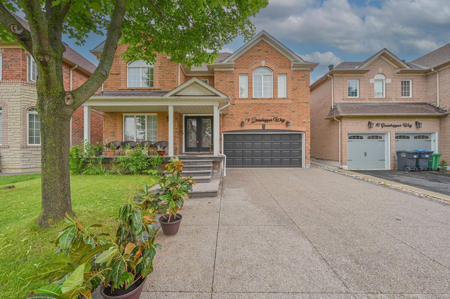 14 Grasshopper WAY, Brampton, ON L6R 2J6