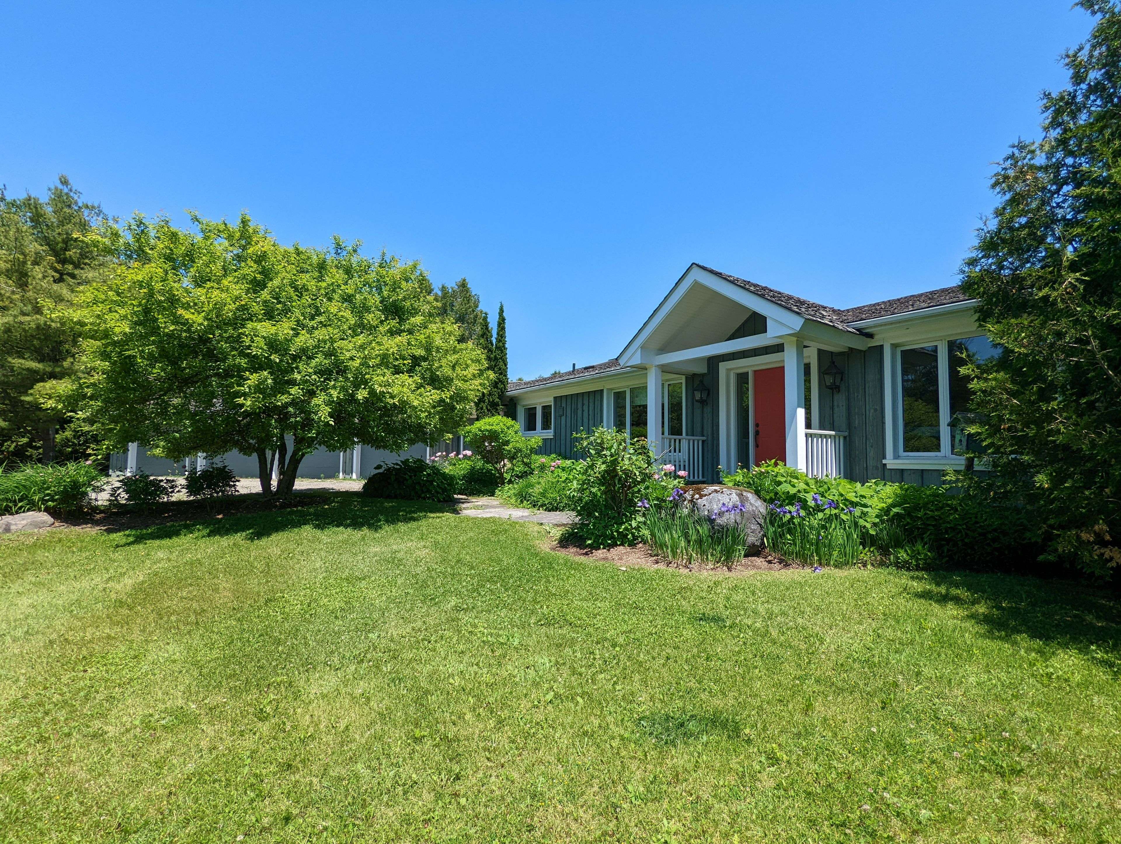 Caledon, ON L7C 1V9,16249 Shaws Creek RD