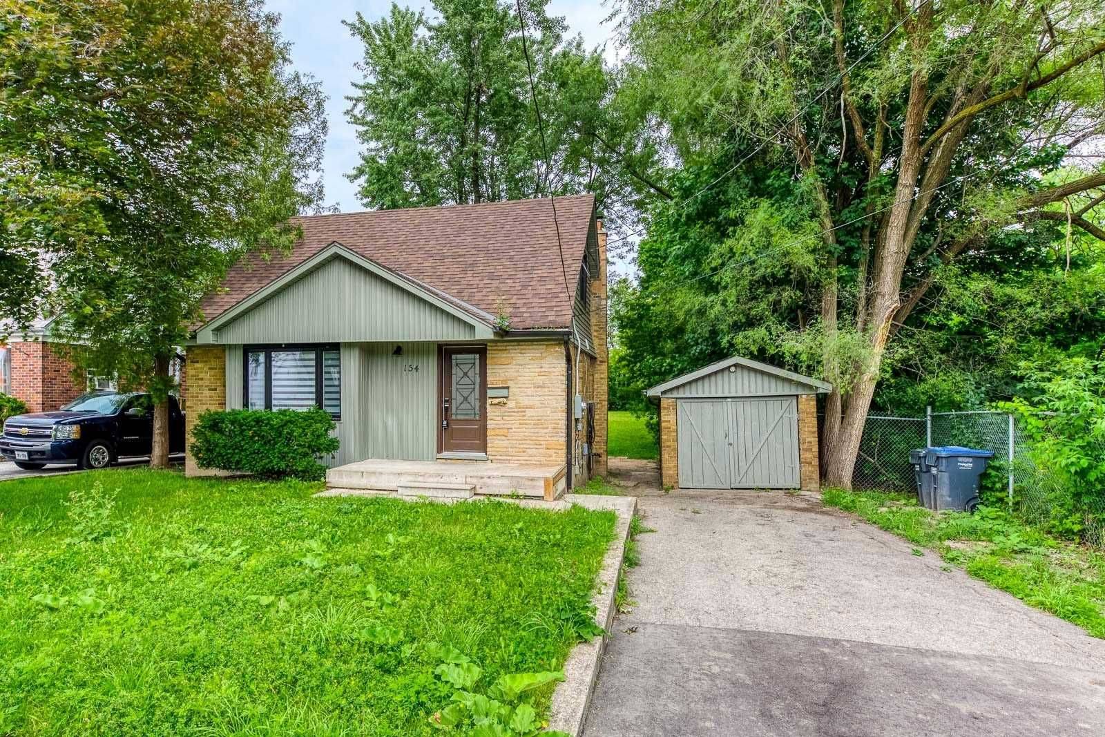 Brampton, ON L6Y 1R7,154 Elizabeth ST S