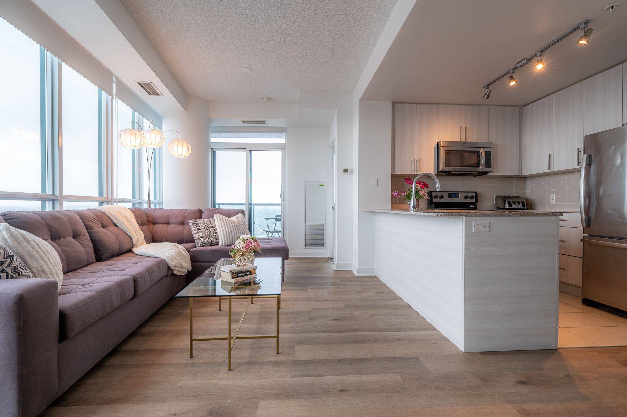 Mississauga, ON L5B 0H8,3985 Grand Park DR #2008