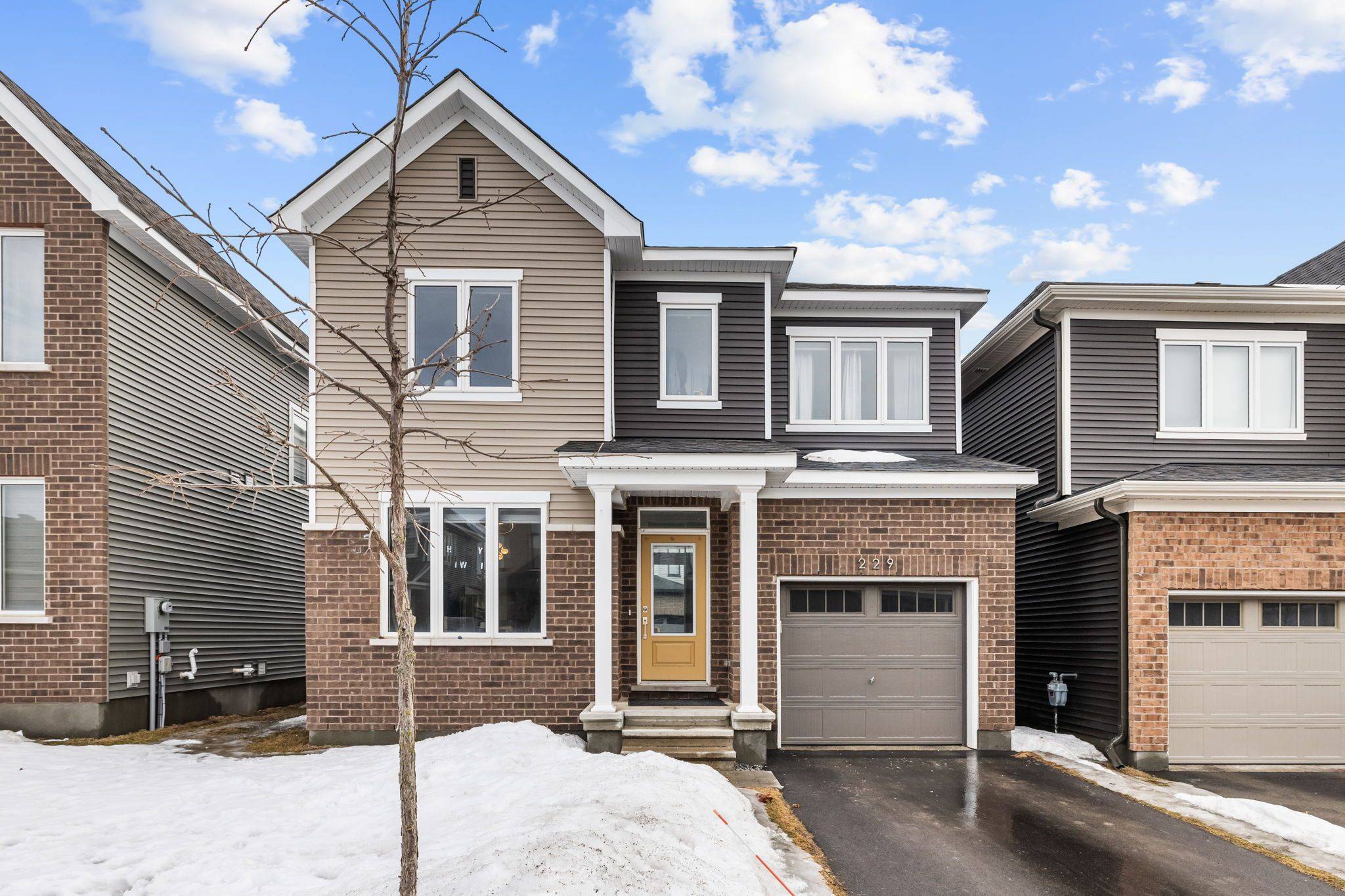 Barrhaven, ON K2J 6X4,229 Appalachian CIR