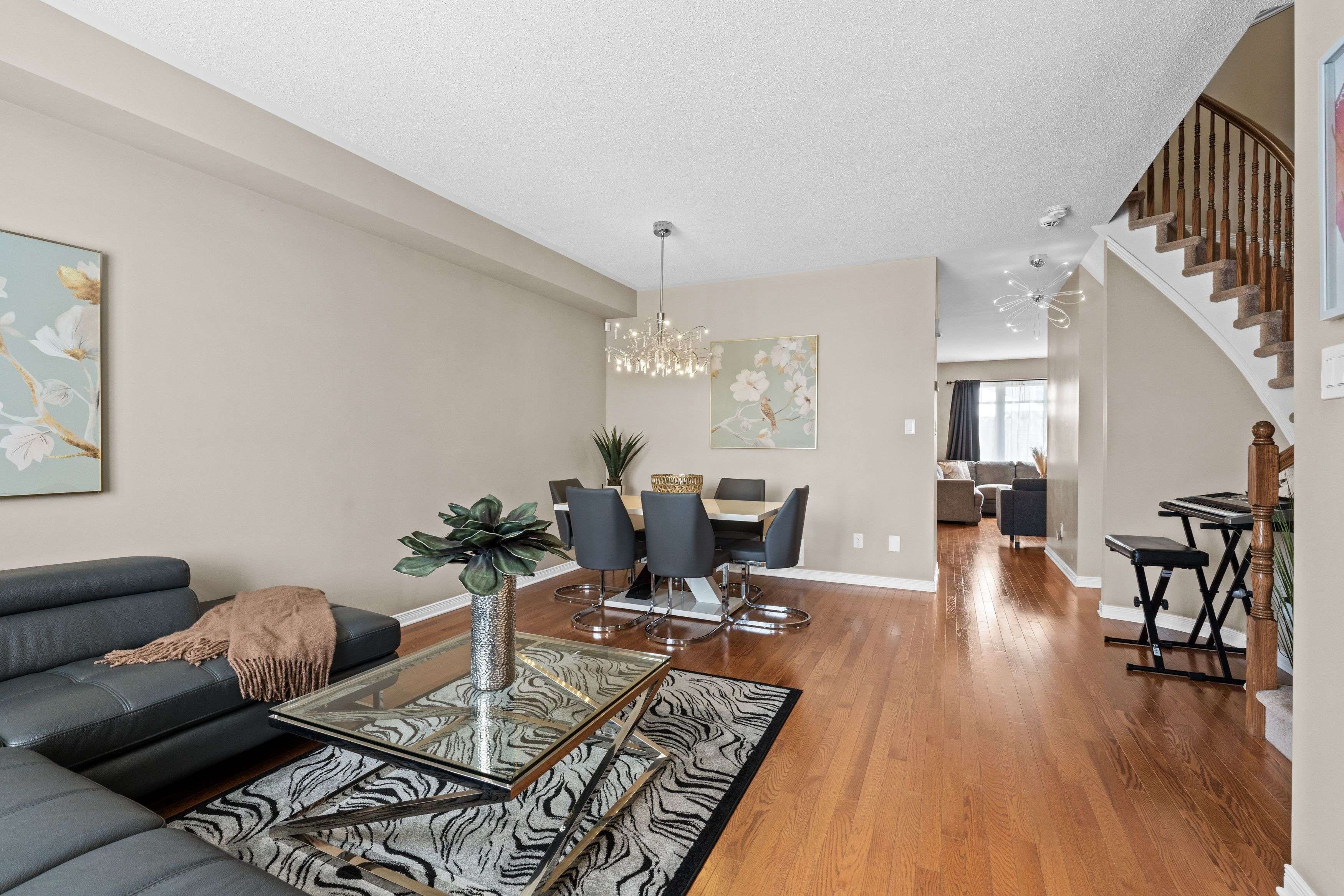 Barrhaven, ON K2J 5Y7,222 Longfields DR